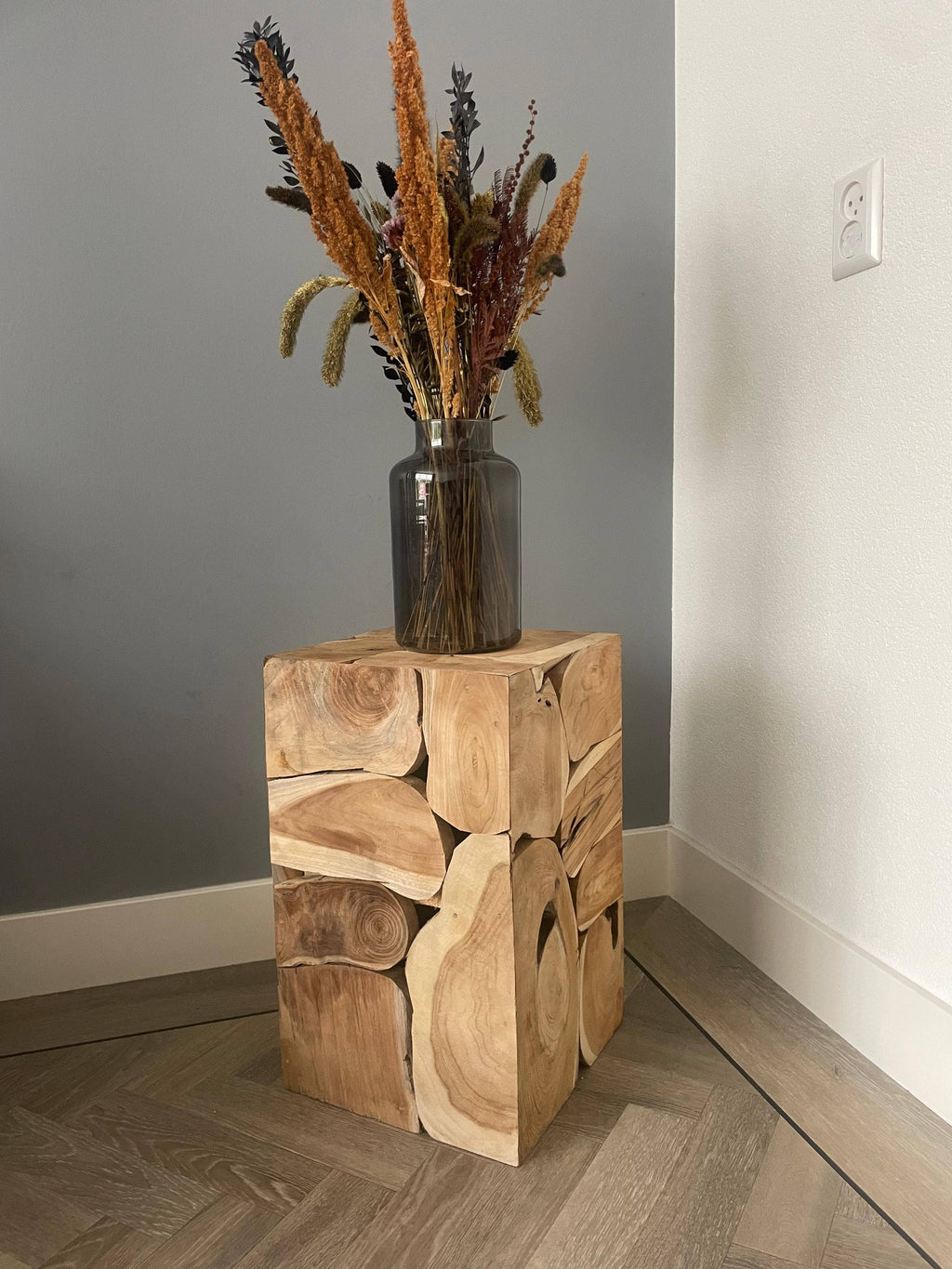 Teakholz Beistelltisch und Blumentopf Würfel 30 x 30 x 50 cm